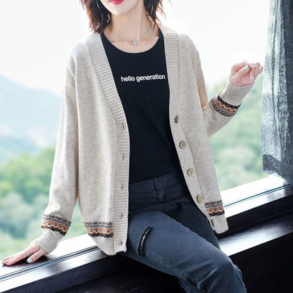 Cardigan Femme à Col V – Élégance & Confort au Quotidien